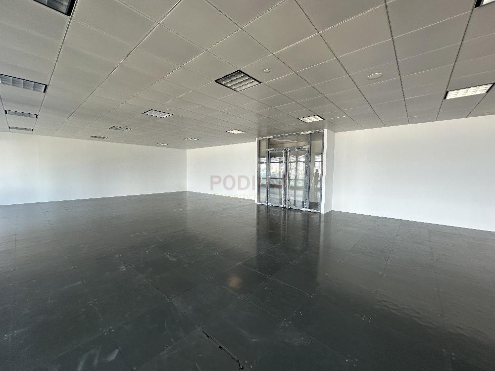中環友邦金融中心                                                 AIA Central                                                  Central