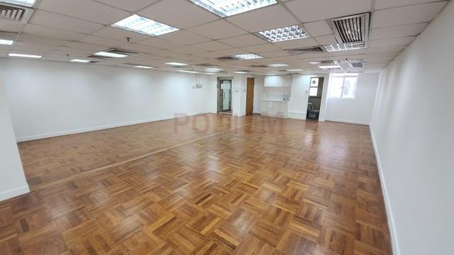 Strand 50 Sheung Wan - Office Interior 1.jpg                                                                               