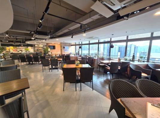 觀塘泓富廣場                                                     Prosperity Place                                             Kwun Tong