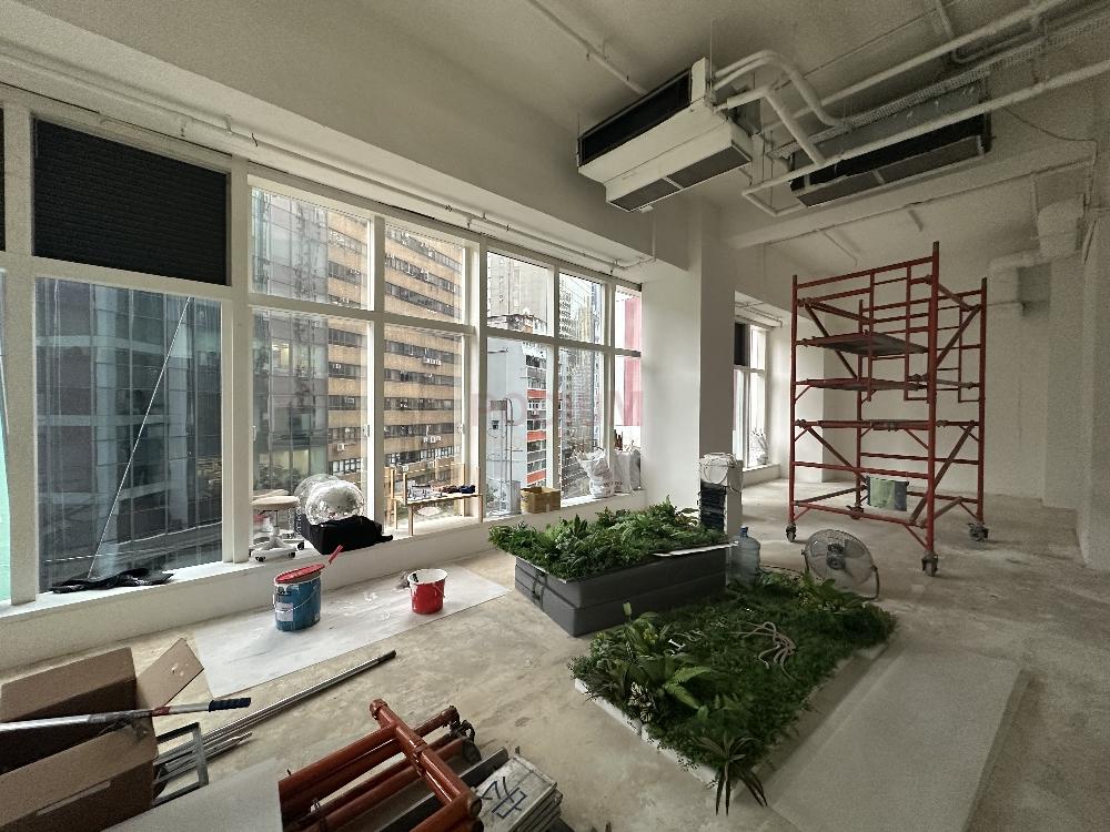 灣仔軒尼詩道256號 The Hennessy Wan Chai