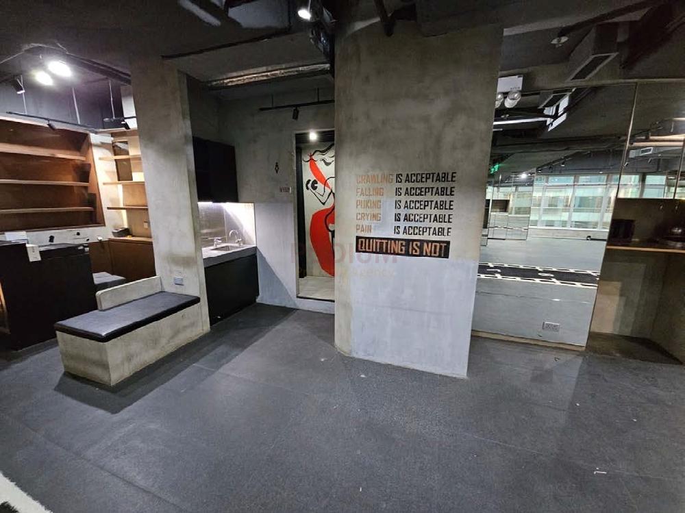 The Chelsea  - Office Interior 1.jpg                                                                               