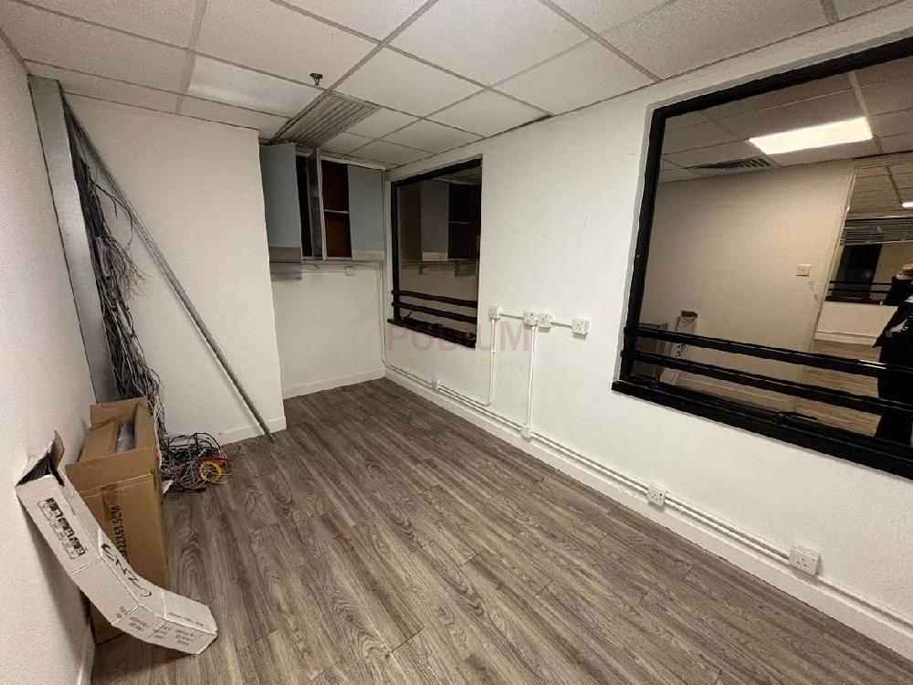 上環信光商業大廈                                                 Shun Kwong Commercial Building Sheung Wan