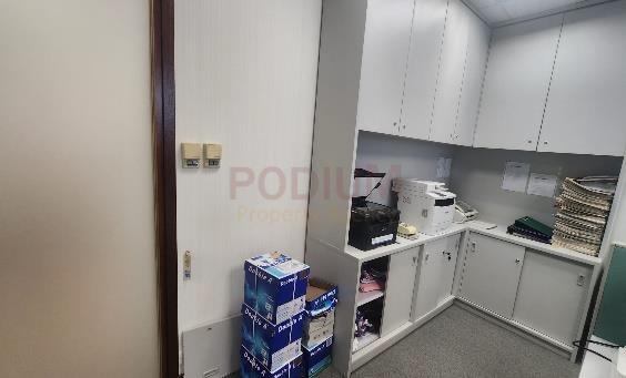 銅鑼灣信和廣場                                                     Sino Plaza                                                   Causeway Bay