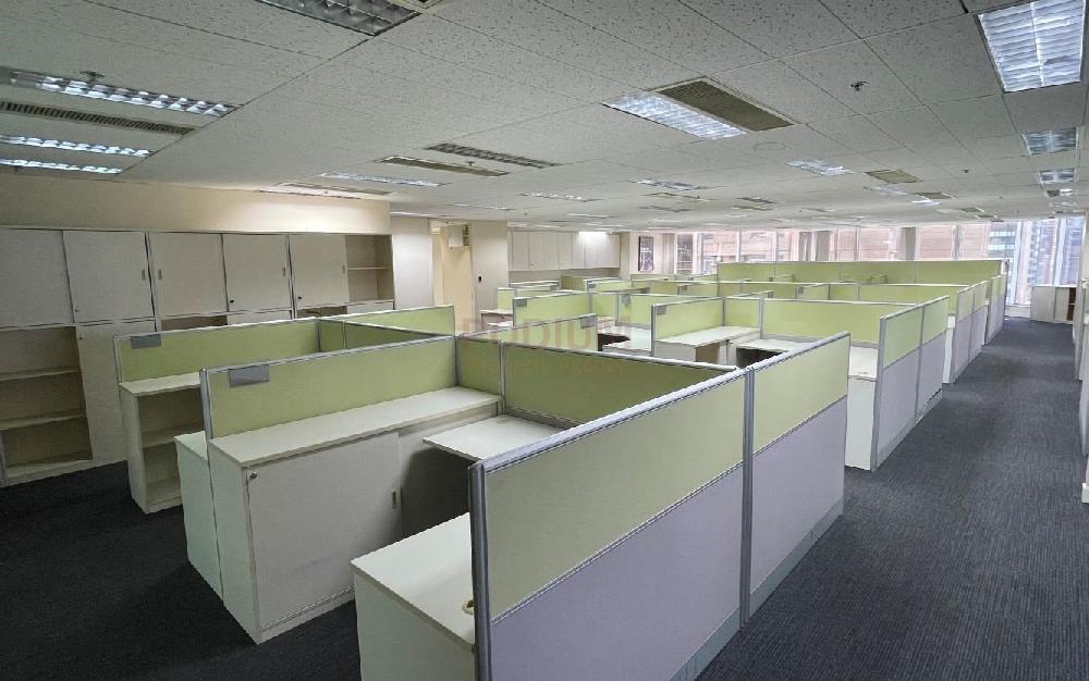 Sino Plaza                                                   Causeway Bay - Office Interior 1.jpg                                                                               