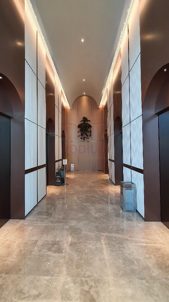 紅磡國際都會                                                     The Metropolis                                               Hung Hom