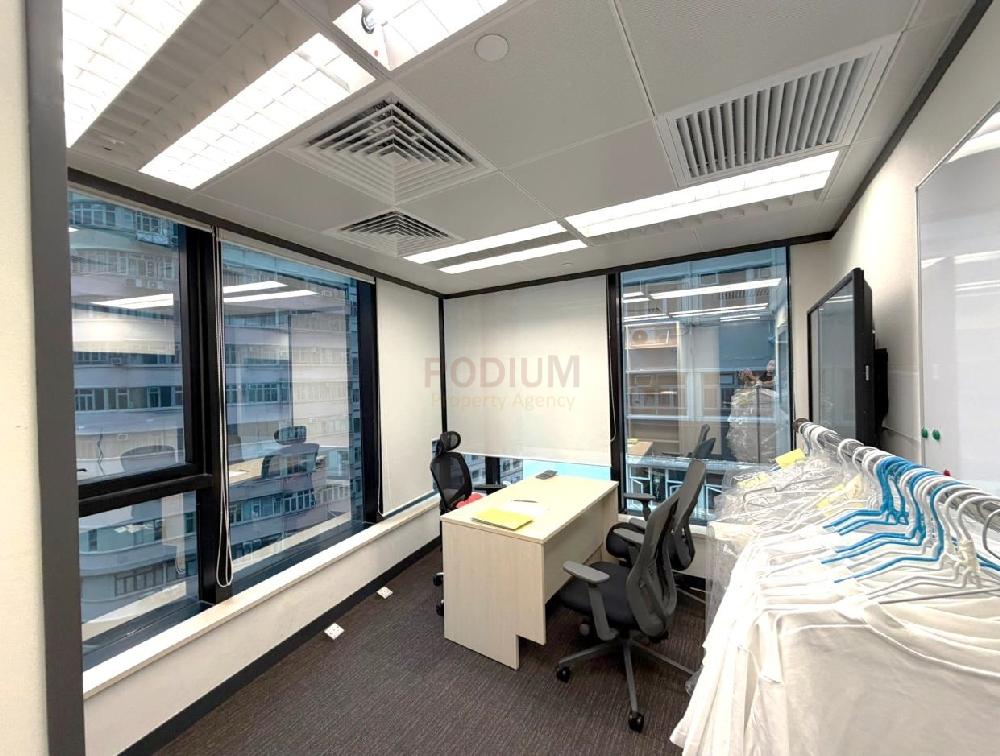 灣仔英皇集團中心                                                 Emperor Group Centre                                         Wan Chai