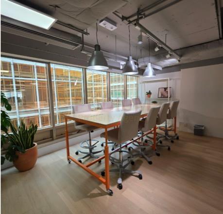 China Hong Kong City Tower 6 Tsim Sha Tsui - Office Interior 1.jpg                                                                               