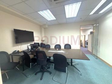 觀塘泓富廣場                                                     Prosperity Place                                             Kwun Tong