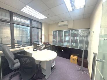 觀塘泓富廣場                                                     Prosperity Place                                             Kwun Tong