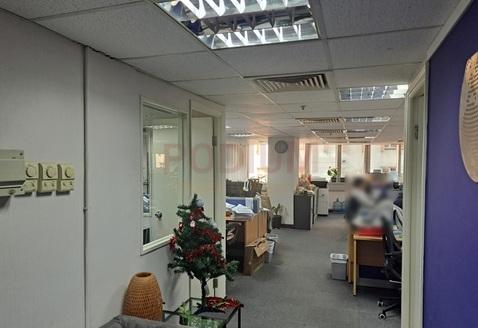 Strand 50 Sheung Wan - Office Interior 1.jpg                                                                               