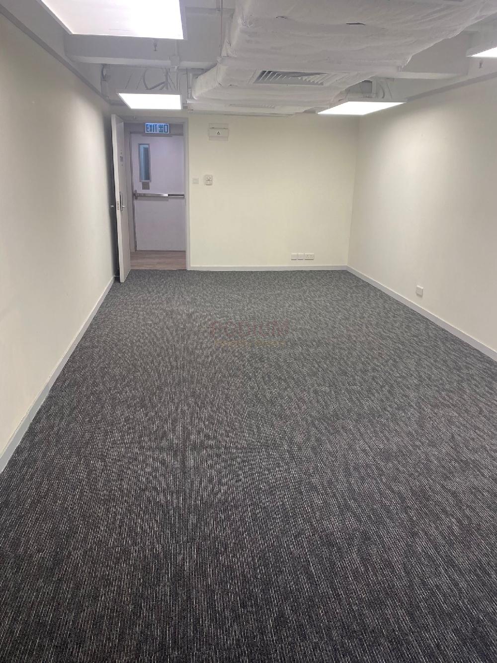 灣仔樂基中心                                                     Lucky Centre                                                 Wan Chai