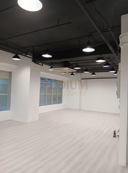 中環利東大廈                                                     Li Dong Building                                             Central