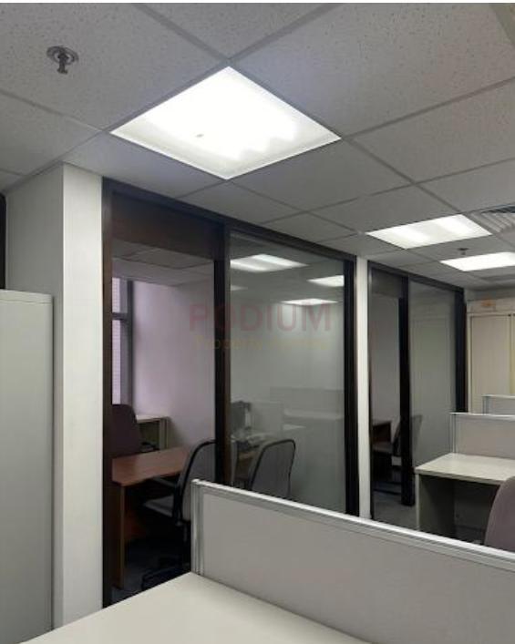 Two Chinachem Plaza                                          Sheung Wan - Office Interior 1.jpg                                                                               
