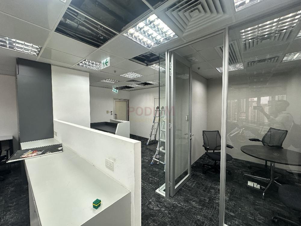 中環中央廣場                                                     The Centrium                                                 Central